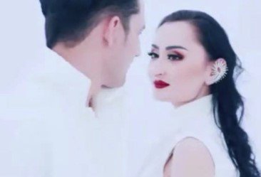 سەنسىز-نەزەر ئوبۇل