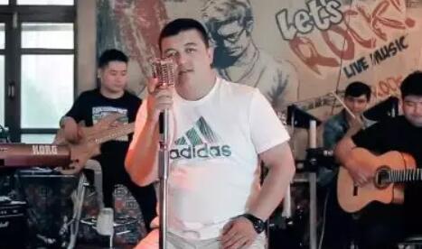 ئازغان يۈرەك-ئىسمائىلجان تۇرسۇن