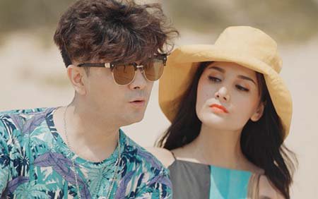 كۈنلەمچى قىز-مۇتەللىپ ئەخەت