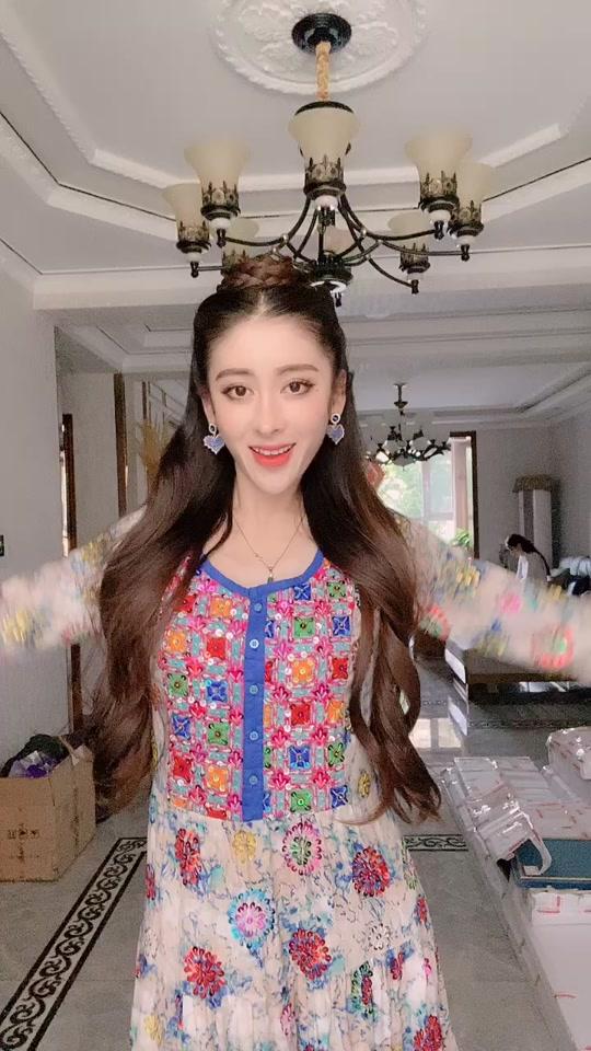 愉快的舞蹈，希望你喜欢。