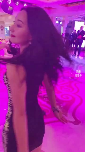 你看一下这个啊，特别酷。