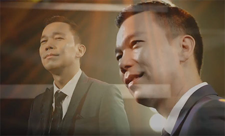 لالە - مۆمىنجان ئابلىكىم