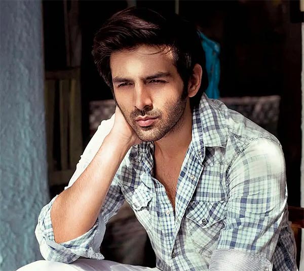 كارتىك ئاريان